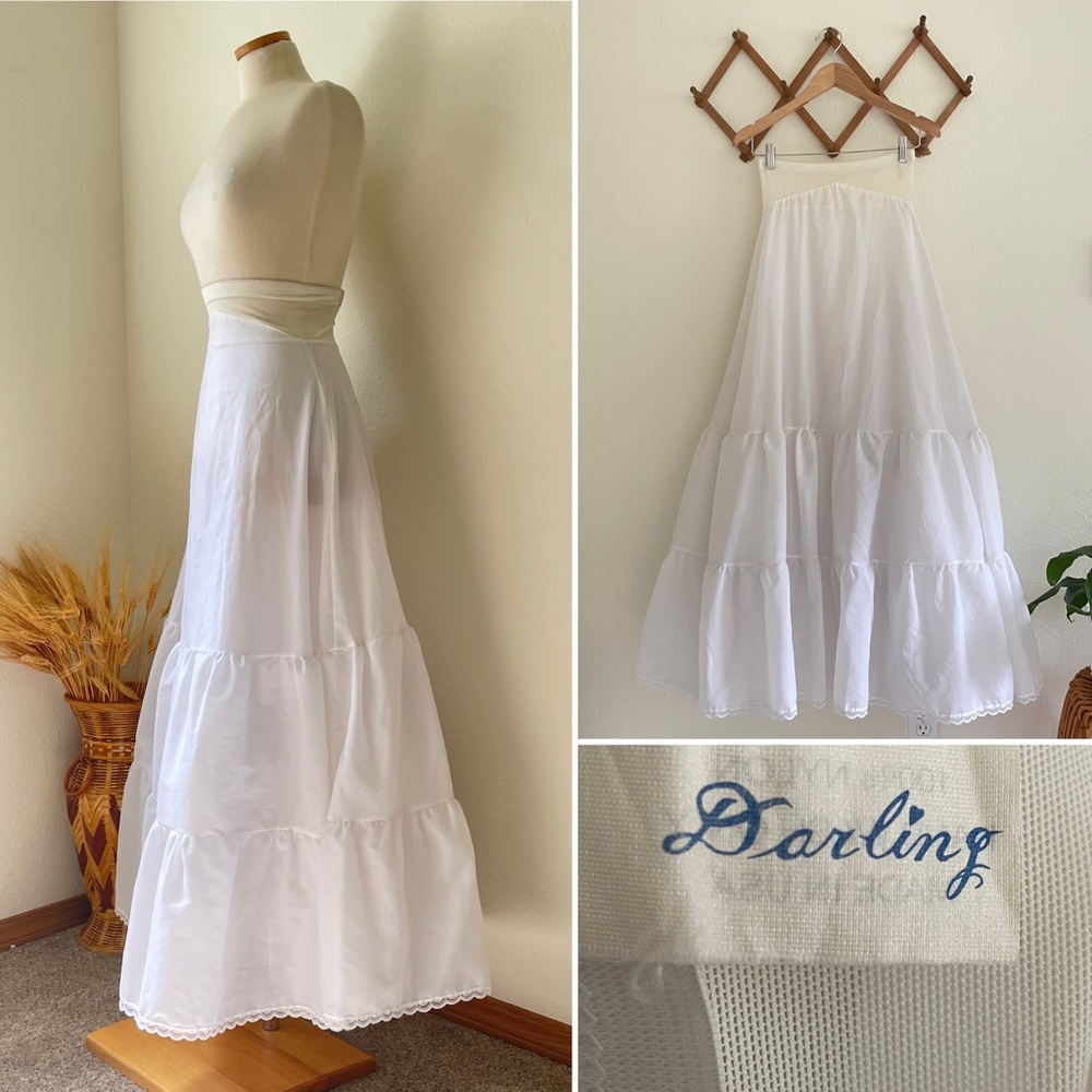 *sold* Vintage Full Skirt Tiered Petticoat Layered Tulle Bridal Crinoline - Picture 2 of 14